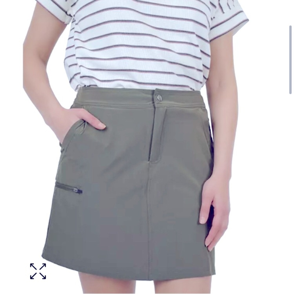 Mountain and Isles (L) Skort Seek the Outdoors